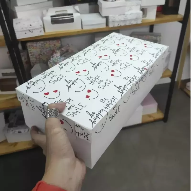 Caja (38x18x10) Happy