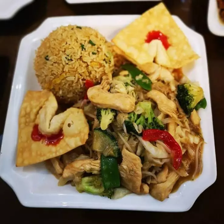 M4- Combinado (Tallarín + chaufa)