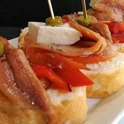 Montaditos de Anchoa