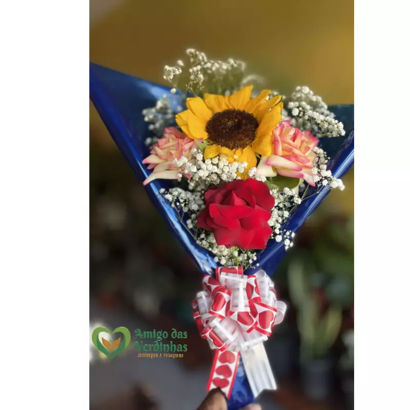Buquê de girassol com rosas