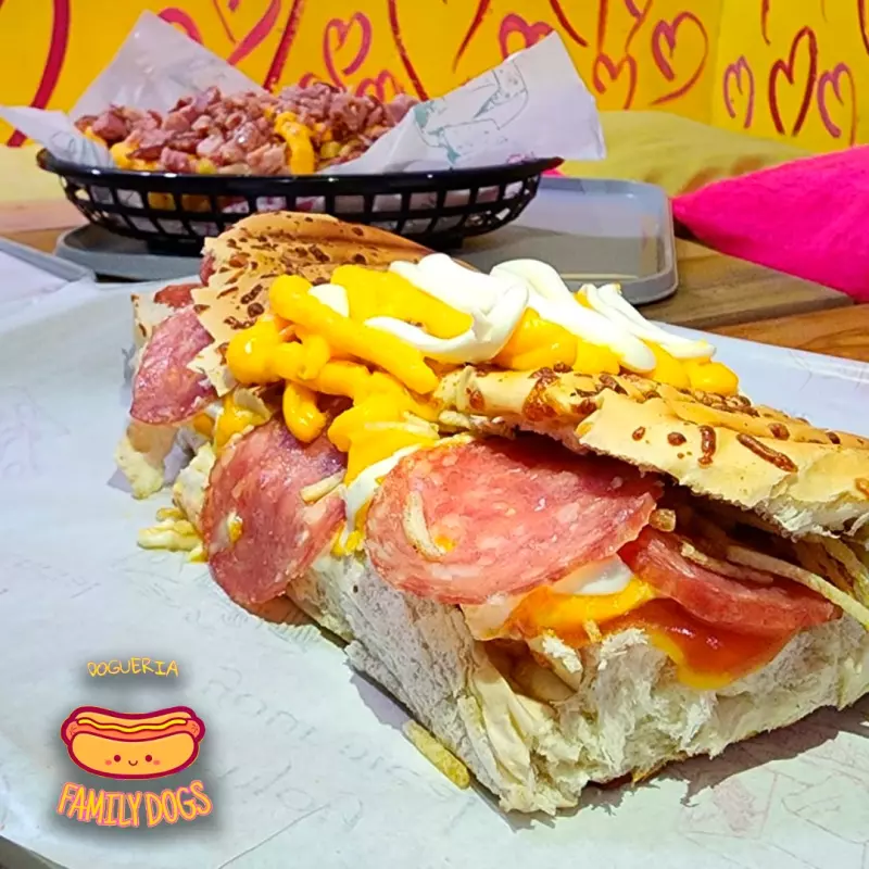 DOGÃO ESPECIAL SALAME + BORDA GRÁTIS