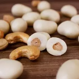 Dragee chocolate branco castanha de caju