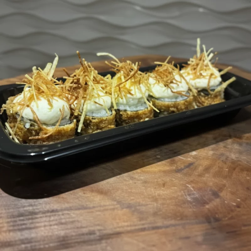 Hot Roll com Crispy de Alho Poró