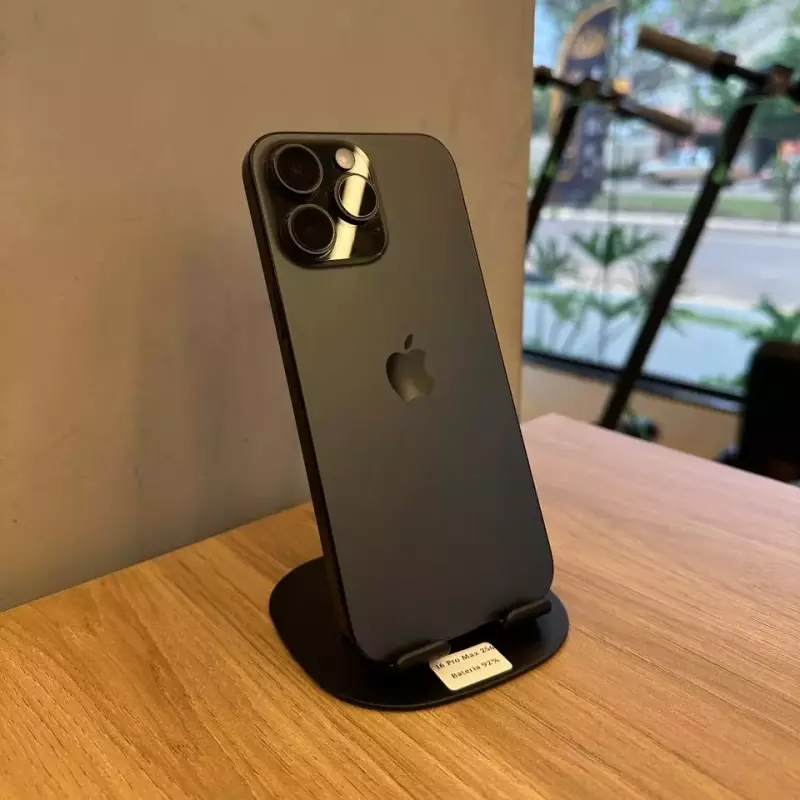 16 PRO MAX 256GB PRETO TITÂNIO
