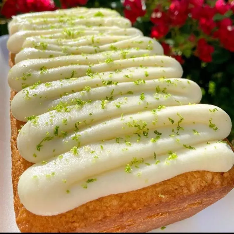 LEMON POUND CAKE