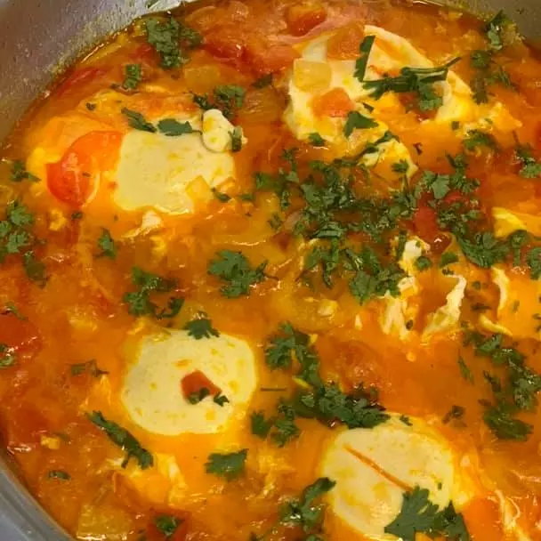 MOQUECA DE OVOS