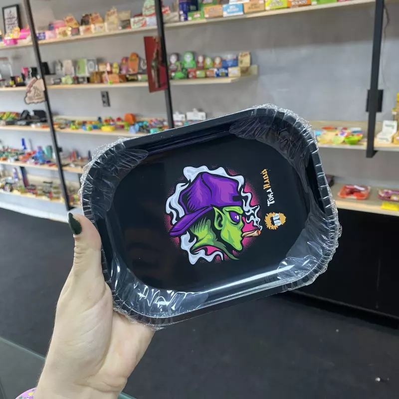 Bandeja alien TokaHauu