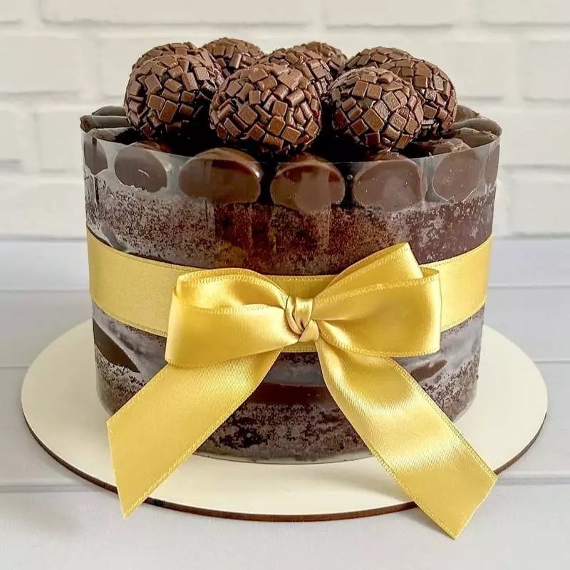 Bolo de Aniversário Brigadeiro