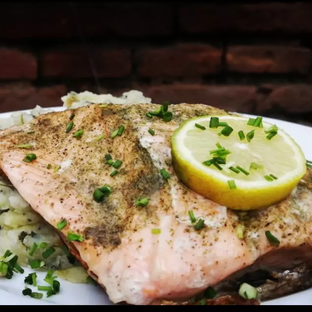 Salmón a la plancha $9.990