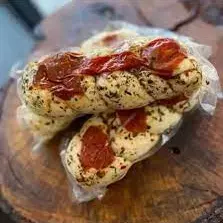 Mussarela Trança c/ Tomate Seco