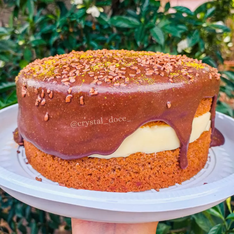 Naked Cake chocolate com baunilha