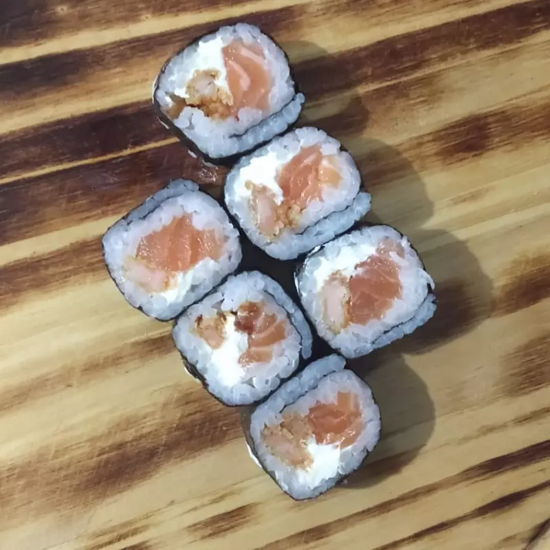 Futomaki Salmão