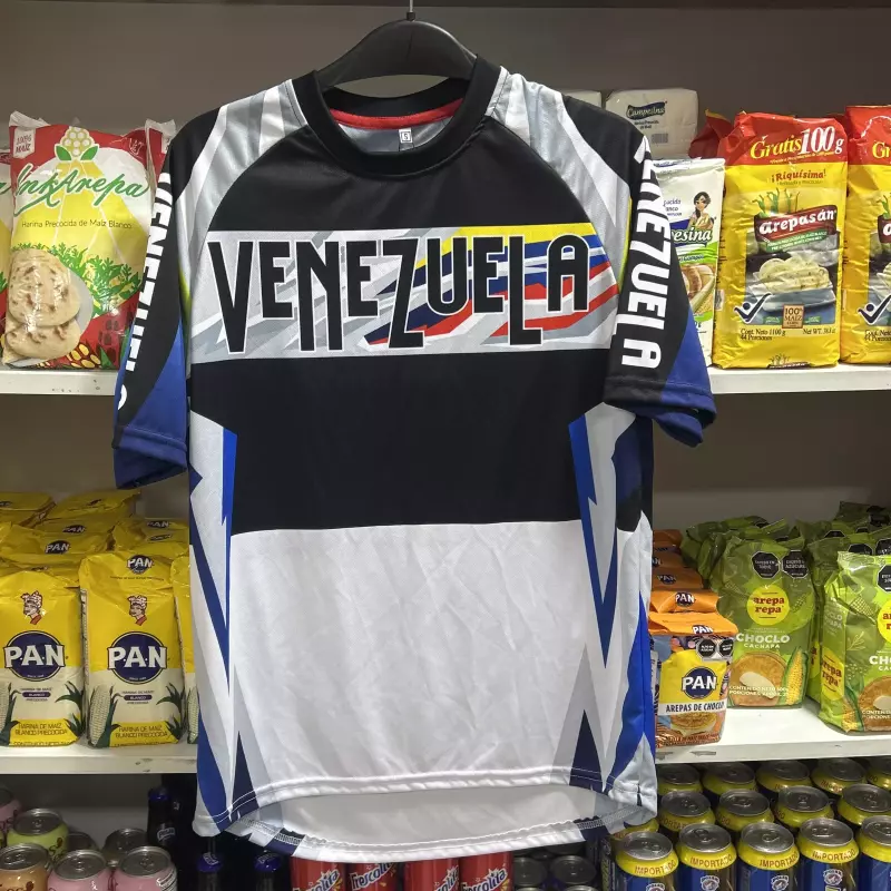 Franela Venezuela blanca y negra