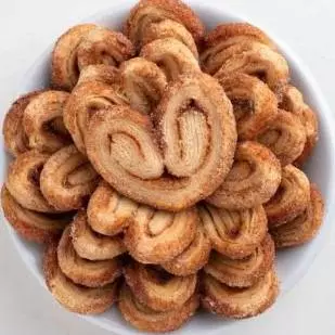 Biscoito palmier com canela