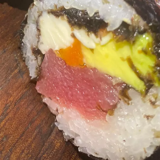 Handroll Sashimi de Atun Frito