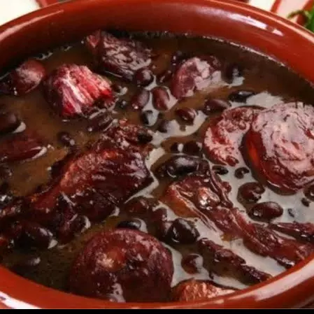 Feijoada Completa (3 pessoas)