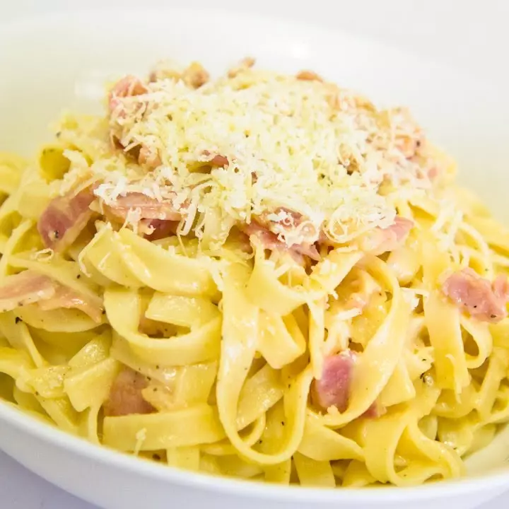 FETUCCINE ALA CABORNARA