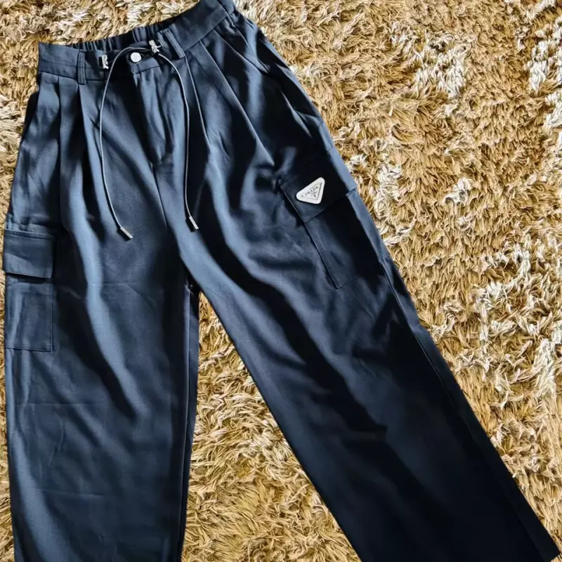 CARGO PRADA GRIS PLOMO