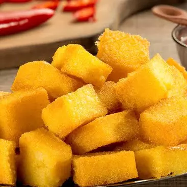 Polenta fritas com becon ou queijo