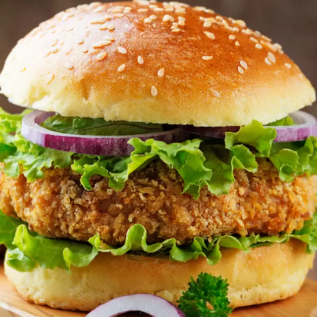 Hamburguesa de Pollo Capeado