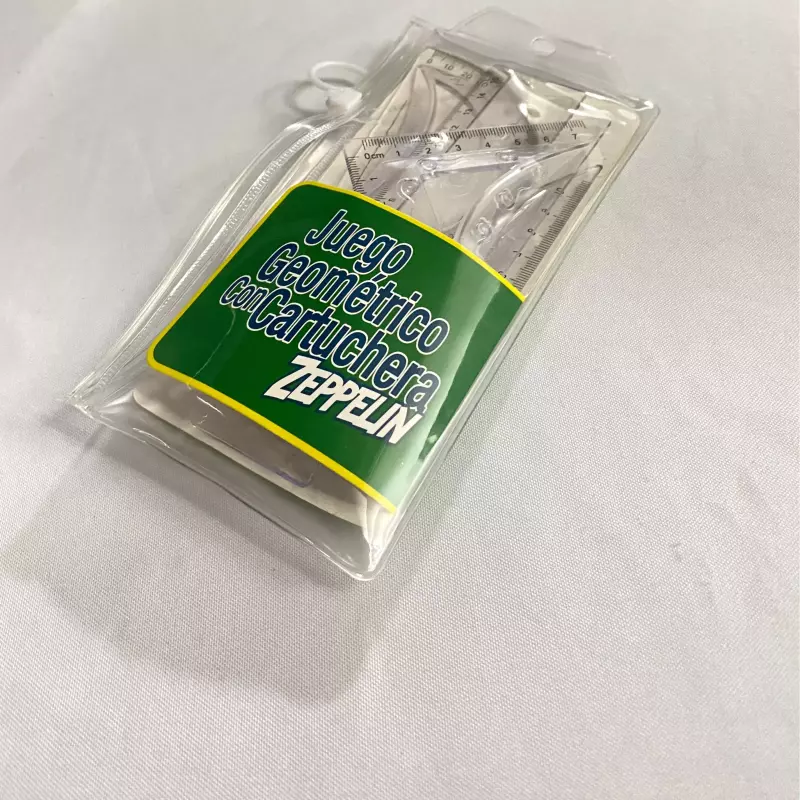 SET GEOMETRICO CON CARTUCHERA