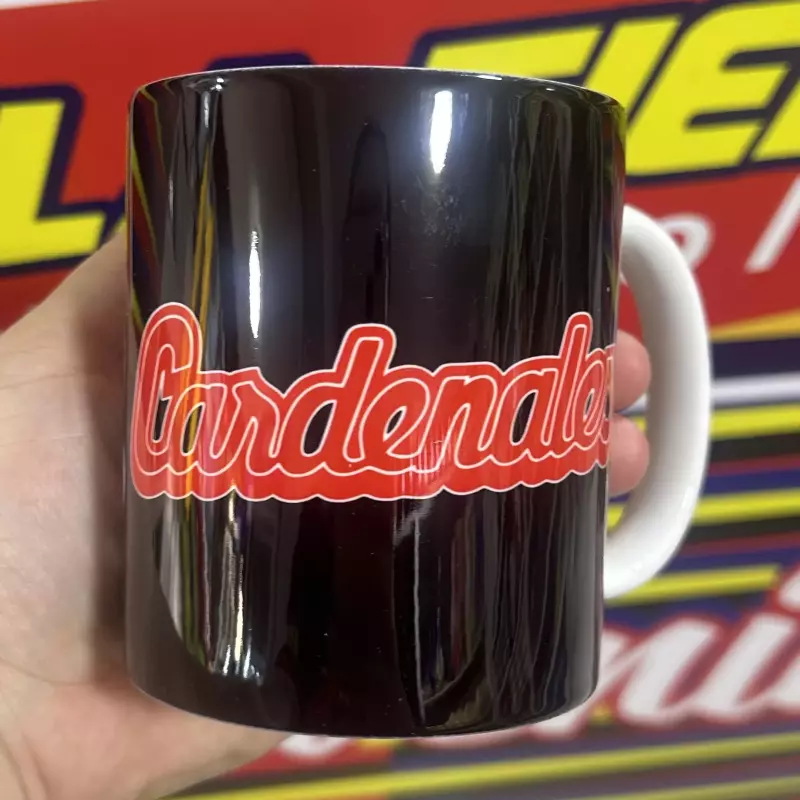 Taza cardenales negra