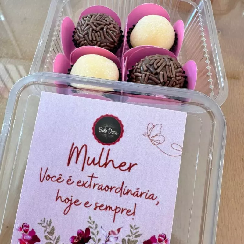 Caixa c/4 brigadeiros