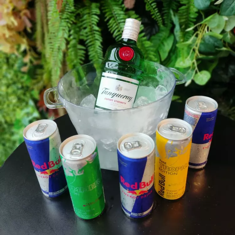 Gin Tanqueray c/5 Red Bull