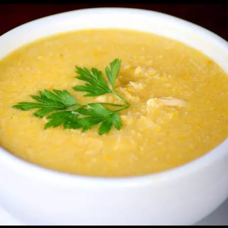 CALDO DE FRANGO COM MACAXEIRA