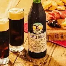 FERNET CON COCA COLA