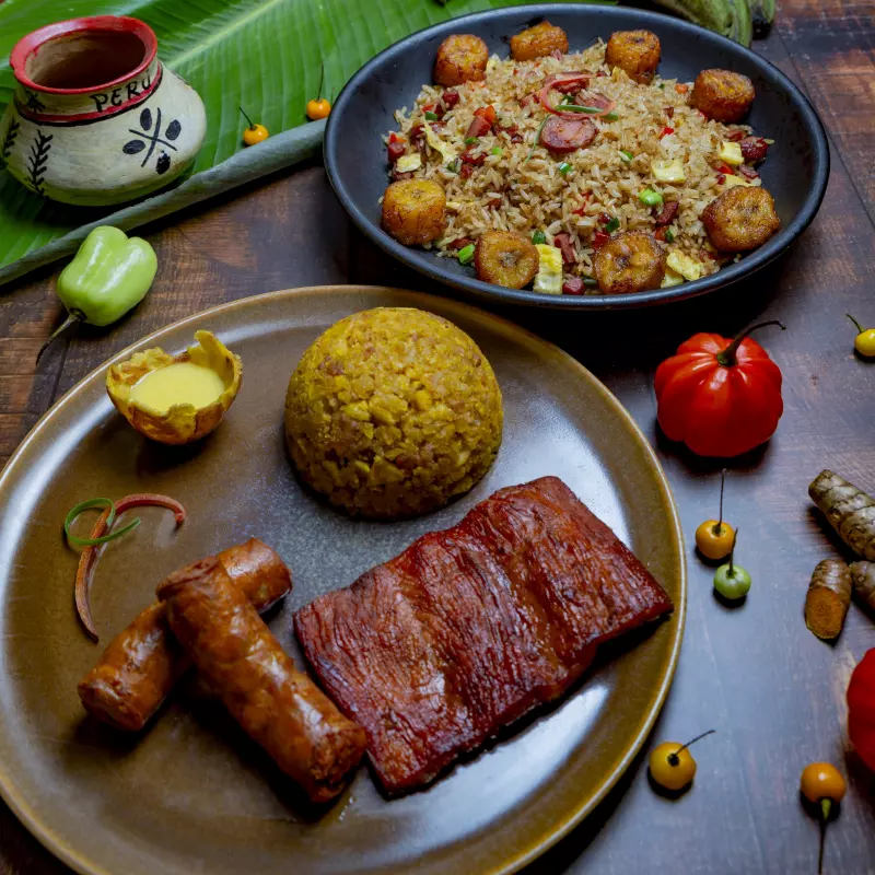 Chaufa Aguajal + Tacacho mixto