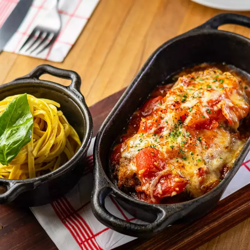 FILÉ ALLA PARMEGIANA