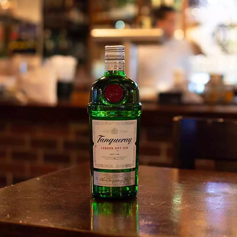 Trago de Gin Tanqueray Gin
