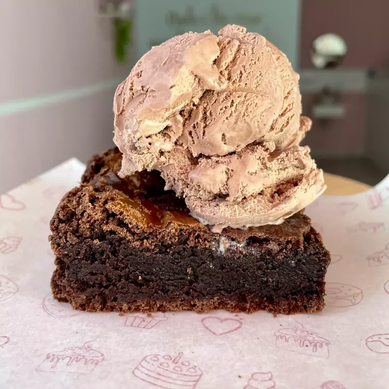Brownie com sorvete de chocolate