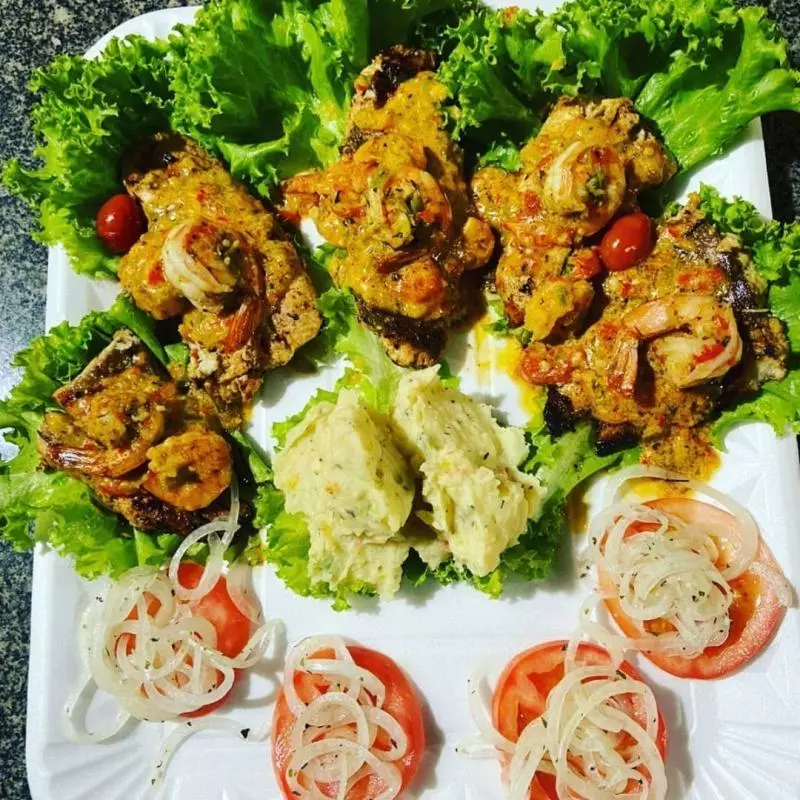 Filé de Peixe ao Molho de Camarão