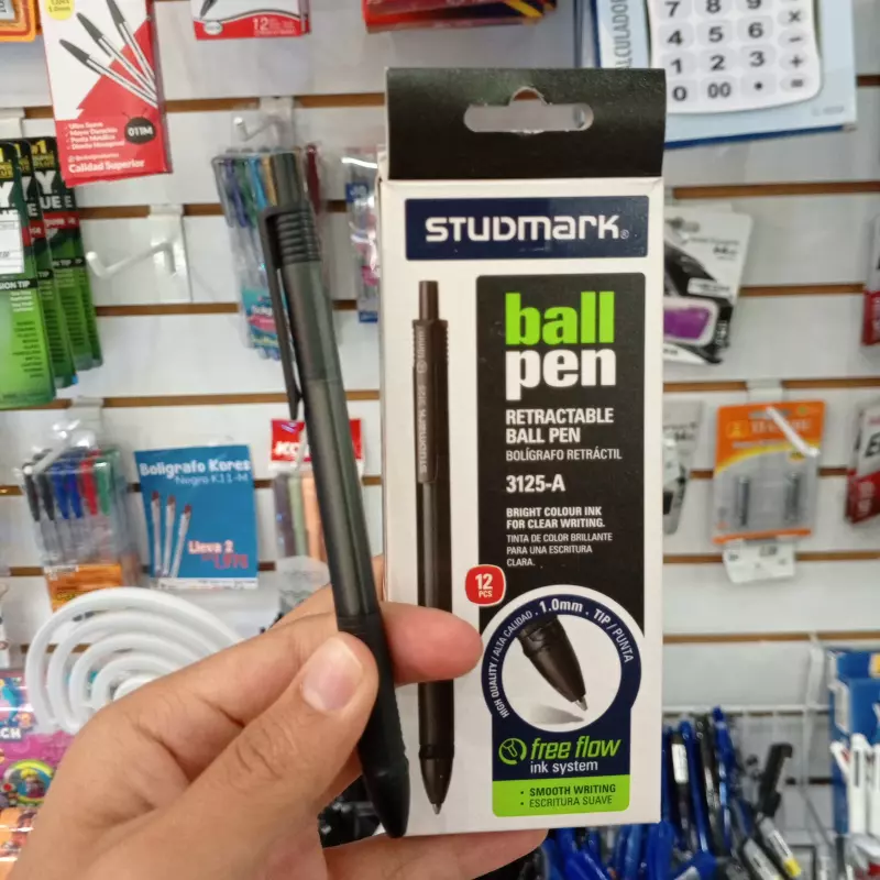 Boligrafo retráctil studmark negro