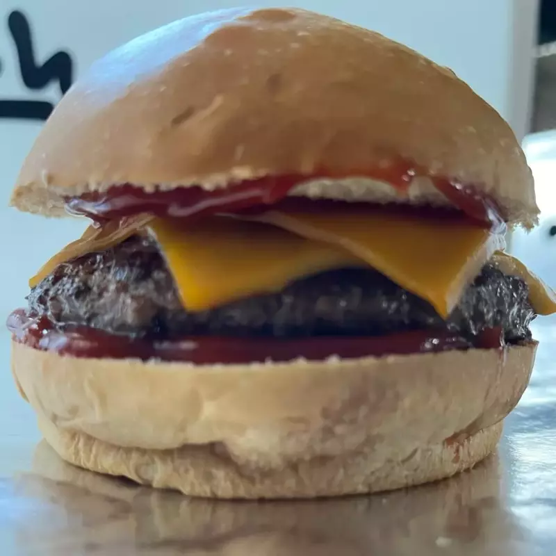 CHEDDAR + 🍟 GRANDES