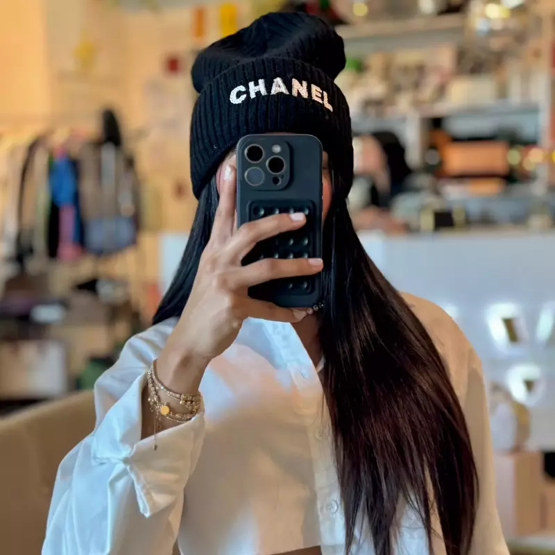 PASAMONTAÑAS CHANEL