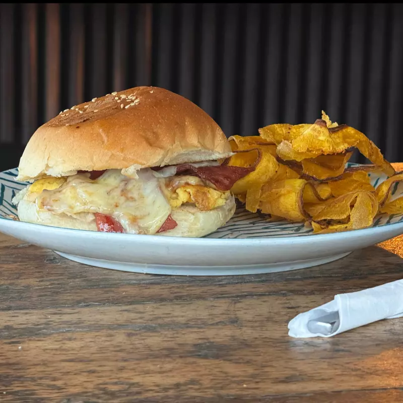 Sandwich de Huevo  y Tocino