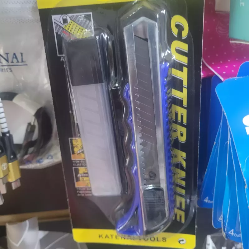 Cutter knife + repuestos