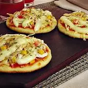 mini pizza Frango com Catupiry