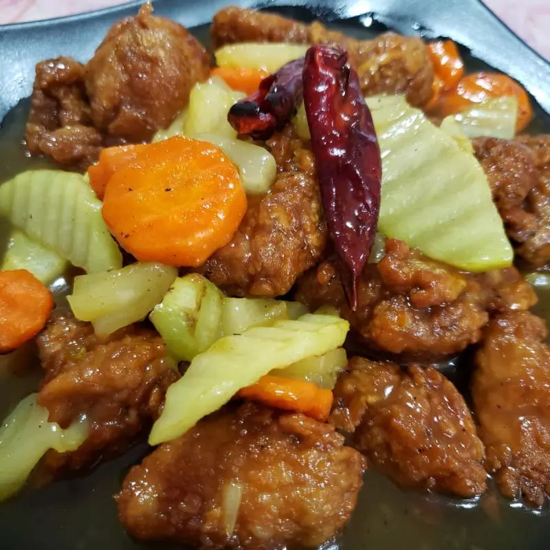POLLO CON PIÑA