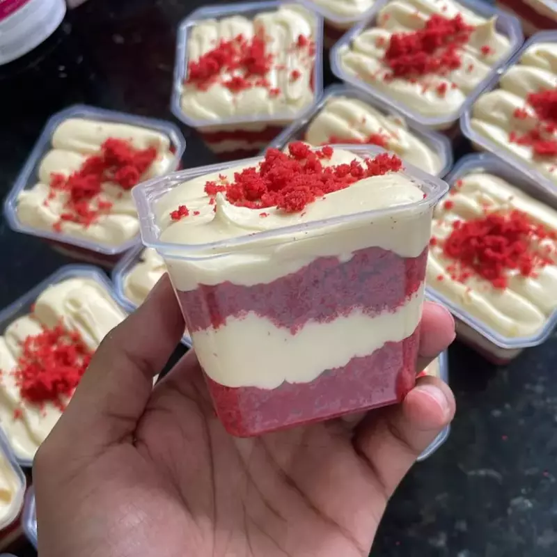 BOLO NO POTE RED VELVET