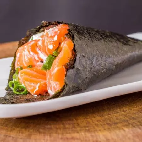 Temaki salmao em cubos