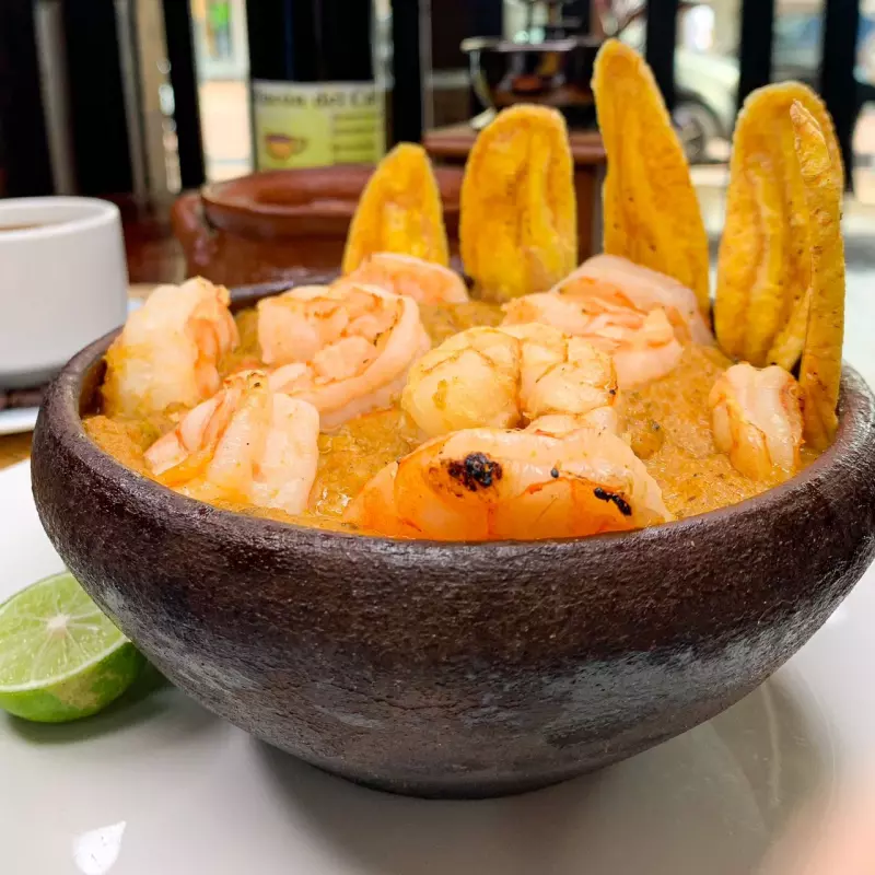 CAZUELA DE CAMARON