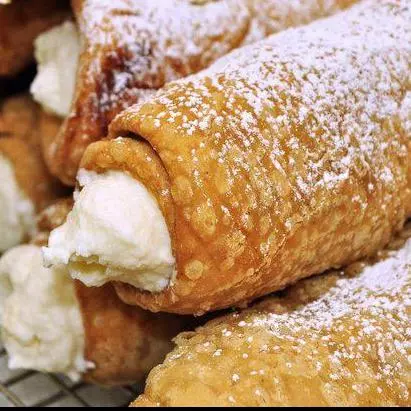 Cannolis