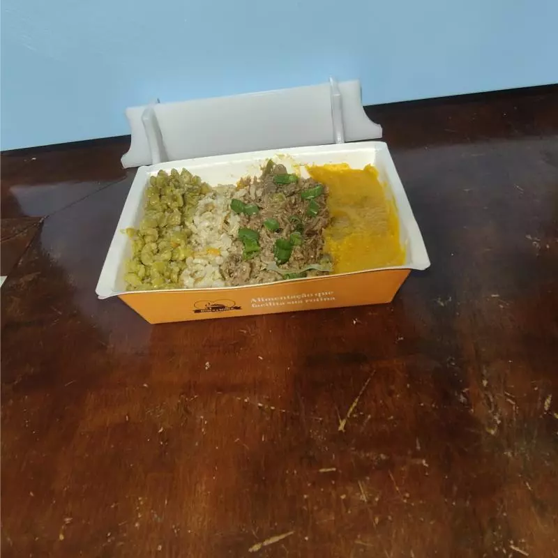 16) Carne desfiada (Tradicional)