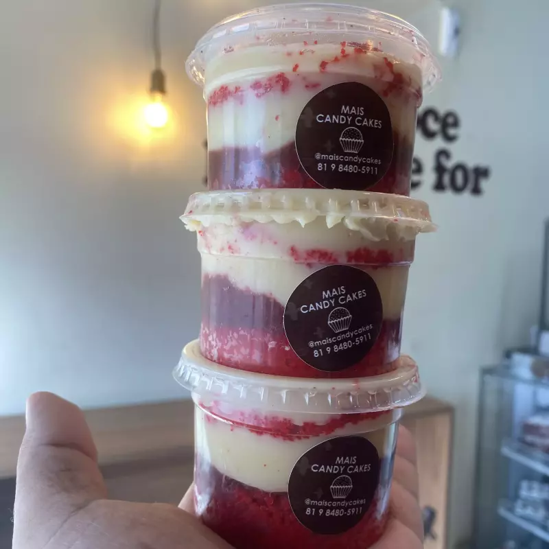 Mini bolo no pote de Redvelvet