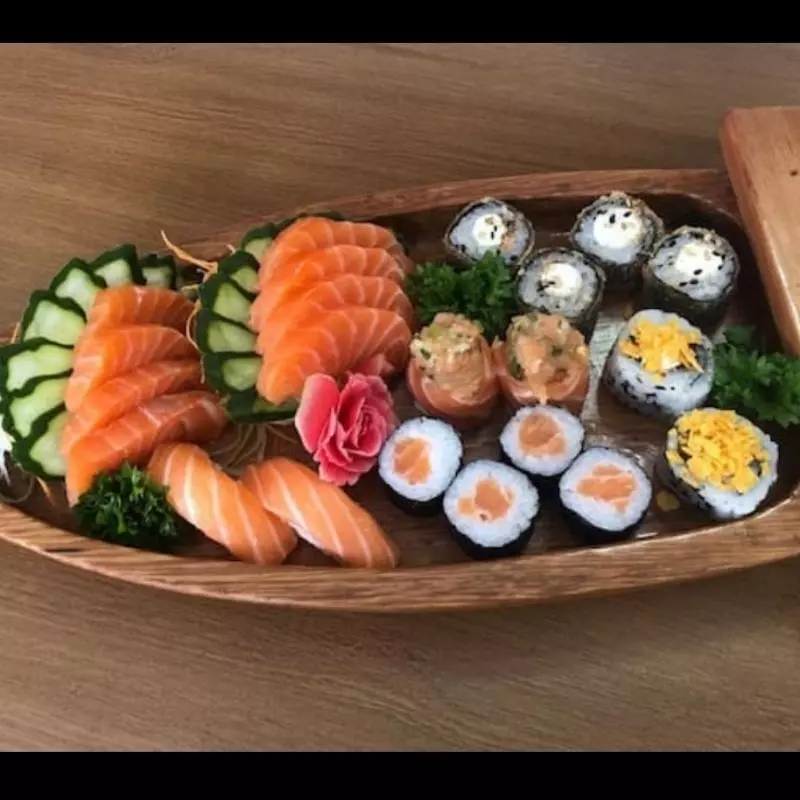 Combinado salmão 22 unidades
