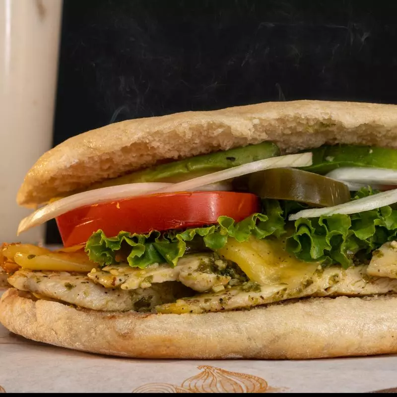 Torta pollo al pesto